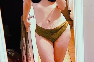 sweet and petite, the perfet treat - Image 3