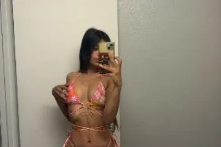 Young Petite Sexy Foreign Woman😍🥰😘 - Image 4