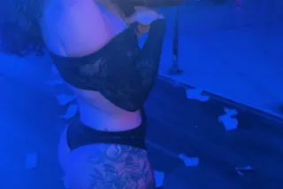First Time in Vegas $200 Speci... - Image 1