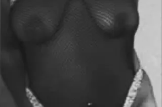 PARAMORE📍 COME ENJOY 🍫 TIGHT W... - Image 4