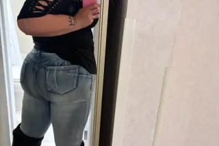 SLUTTY STEP MOM IS WAITING FOR YOU 😈 let me show you what a real THROAT GOAT do - Image 9