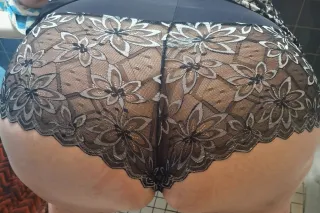 stolen secrets and naughty des... - Image 4