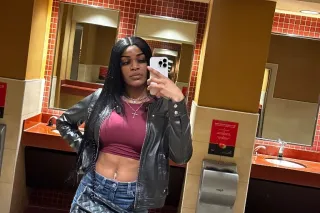 Tight and wett💦💋 - Image 7