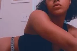 OUTCALLS - Image 5