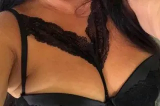 i am jenni - 49 - Image 1