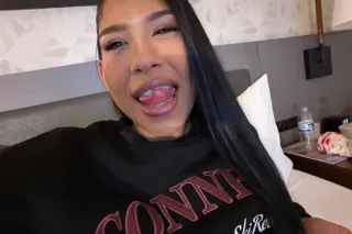 sweet and spicy come see me 💋 ... - Image 1