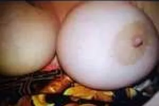 thick n curvey please read my ... - Image 1