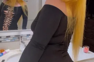😝💦Freaky with a Fat Azz 🍑Prett... - Image 1