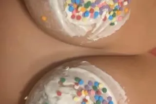 Cum see me daddy 😘😘 - Image 1