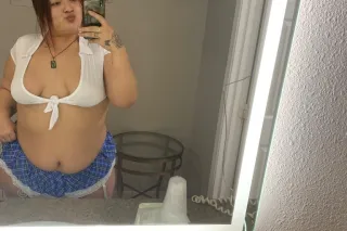 Young tight wet Salvi BBW Carf... - Image 3