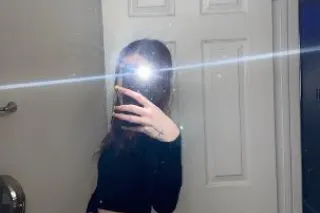 SEXY PETITE SNOW BUNNY🫦 TEXT OR CALL FOR AVAILABILITY📲 - Image 1