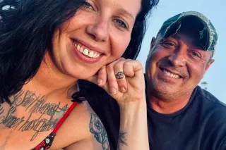 looking for a girl to dance fo... - Image 2