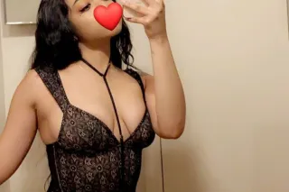 🦋Hey New Girl In The City🦋💦Loo... - Image 1