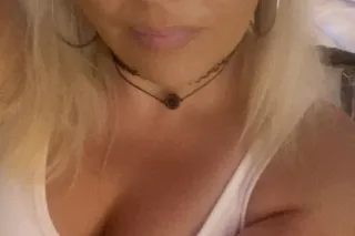 🍑✨ Hump Day Night Specials ✨🍑 - Image 7