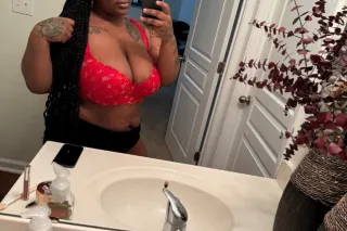 MISS SUGAR IS IN TOWN 🥰😘😘 - Image 3