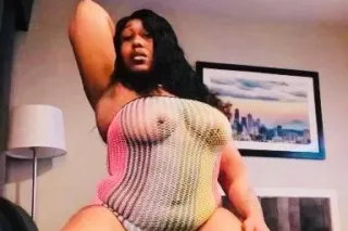 In Town For The Weekend Come Enjoy Your Fun Size Caribbean Treat 🥰 - Image 3