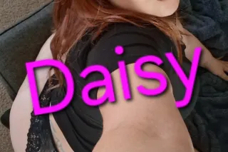 🌼Daisy available now😘amor text... - Image 1