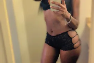 YOUR BADDEST BODY MADAME😝😝😘 COME HERE‼ - Image 8