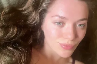Young petite tatted white girl with green eyes - Image 3