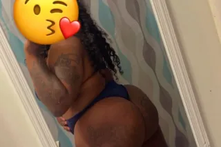 THICK BBW TATTED DARK SKIN - Image 2