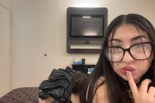 🍆💋👅😈Cute sexy and sensual Lati... - Image 1
