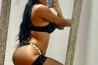 sexy latina - 22 - Image 1