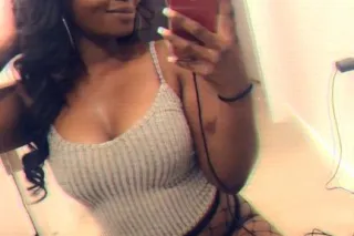 💕😘💕BOMBSHELL 😍 Sexy Freaky GIRL 😘😘😘💕FT SHOWS TOO 📲 - Image 3