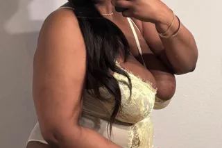 38 JJJ Boobs and a FAT BOOTY 1... - Image 2