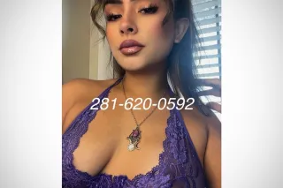 Pretty & Petite 🤤 Ladii Royale... - Image 2