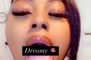 𝐻𝒾 𝐻𝒶𝓃𝒹𝓈𝑜𝓂𝑒, 𝑔𝓁𝒶𝒹 𝓎𝑜𝓊 𝒻𝑜𝓊𝓃𝒹 𝓂𝑒... - Image 2