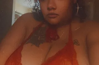 ✨🚨BIGGEST TITTIES AROUND TOWN ... - Image 3