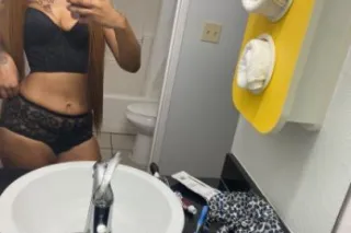 let me please your every need😏... - Image 4