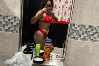 ♥ SEXY LATINA MILF ♥ CAR DATE ... - Image 3