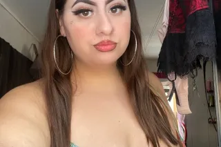 chubby latina - 21 - Image 1