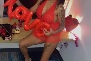 💦😛Available now 🍬🍦 🥰Fetishes &... - Image 2