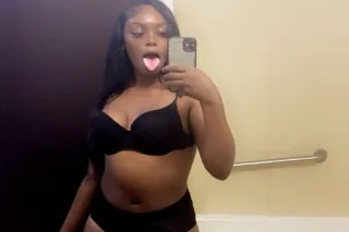 super tight and exotic experie... - Image 3