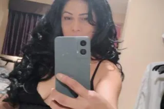 SEXY LATINA MILF IN YOUR AREA ... - Image 3