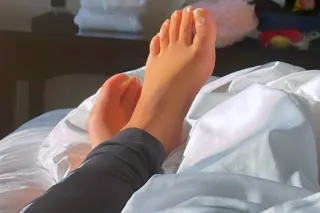 ♥🍑OLIVIA IS BACK. NOT FOR LONG... - Image 3
