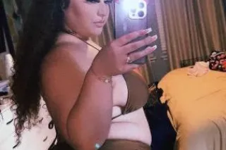 in town one night only 🍒🩷😻 - Image 11