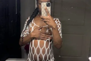 SWEET PETITE EBONY TREAT🍭🤍 AVA... - Image 1