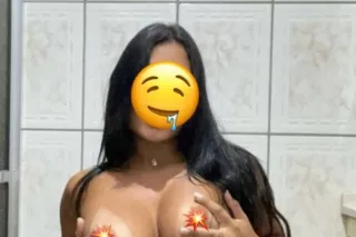 Sexy latina girl ready to plea... - Image 3