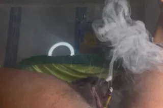 🍃🔥⛽Smoking Stoner Baddie 420 E... - Image 3