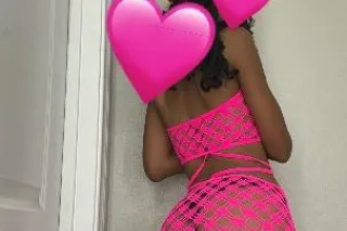 Sexy carmel baddie🤪💦 Carplay OUTCALL 📲📲 - Image 6