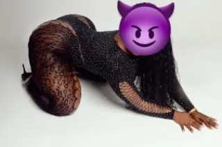 morena caliente - Image 2