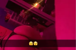 sexy lightskin spinner😝🎀 - 22 - Image 1