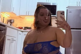💦 😊 Sexy Saturday Blazing new ... - Image 2