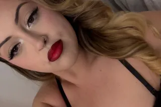 sensual thick babe available for you!🍀💦🥰 - Image 7