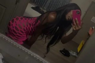 OC. Sexy, petite, and 100% rea... - Image 4