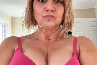 Hot sexy blonde with big titti... - Image 2