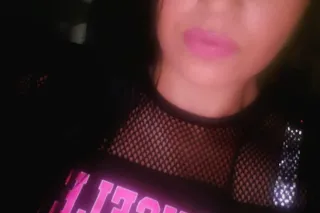 New to DT SAN DIEGO! BRUNETTE ... - Image 3